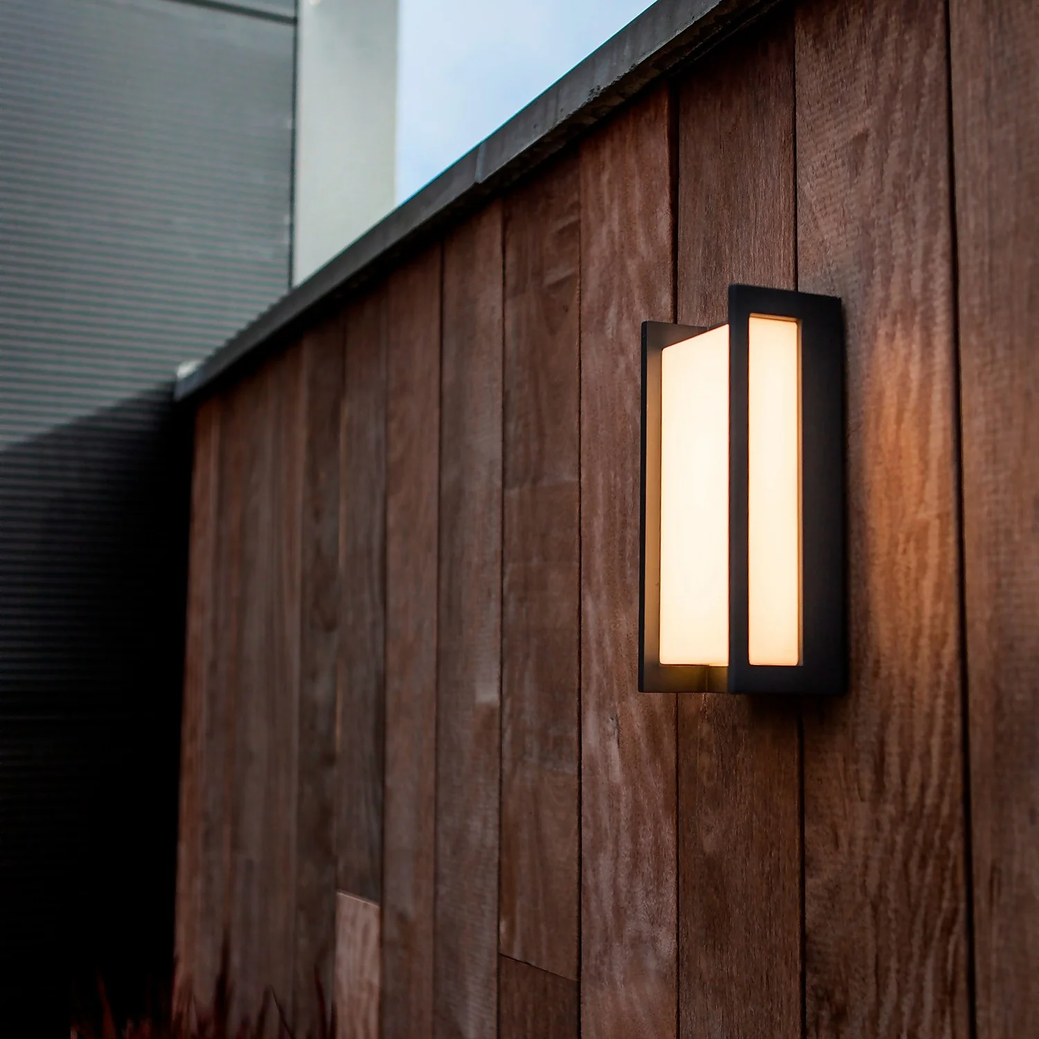 Lutec Qubo LED Rectangle Outdoor Wall Light - Anthracite 6 Lutec Qubo LED Rectangle Outdoor Wall Light - Anthracite - Image 4