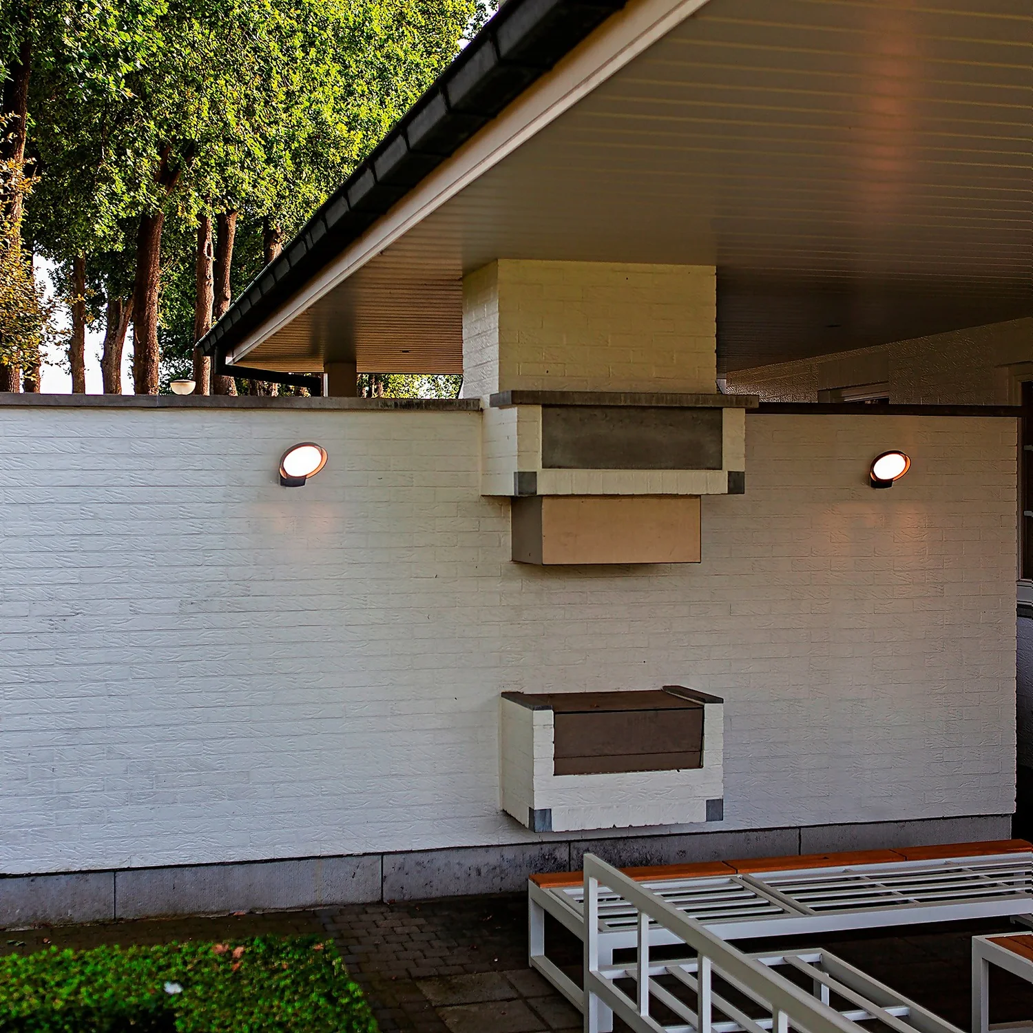 Lutec Polo LED Outdoor Wall Light - Anthracite 6 Lutec Polo LED Outdoor Wall Light - Anthracite - Image 4