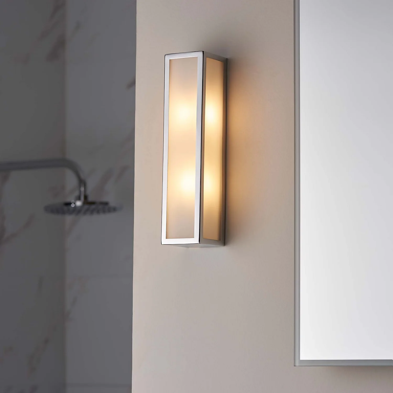 Daltra Large Bathroom Wall Light - Chrome Effect 3 Daltra Large Bathroom Wall Light - Chrome Effect